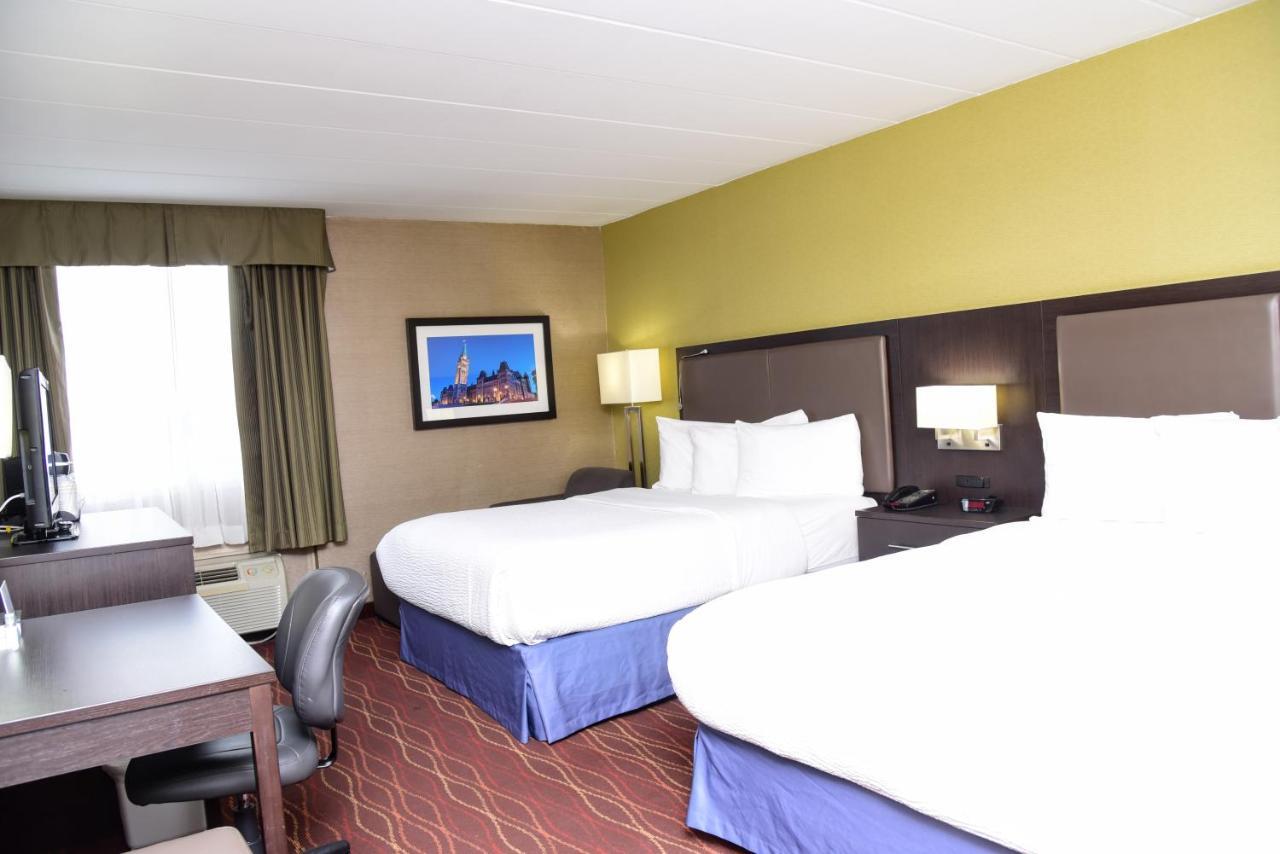 Days Inn By Wyndham Ottawa Kültér fotó