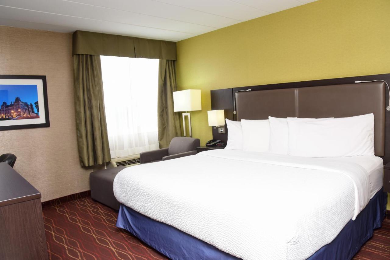 Days Inn By Wyndham Ottawa Kültér fotó