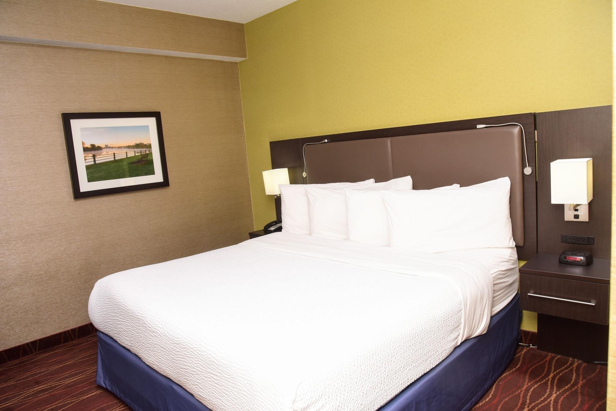 Days Inn By Wyndham Ottawa Kültér fotó