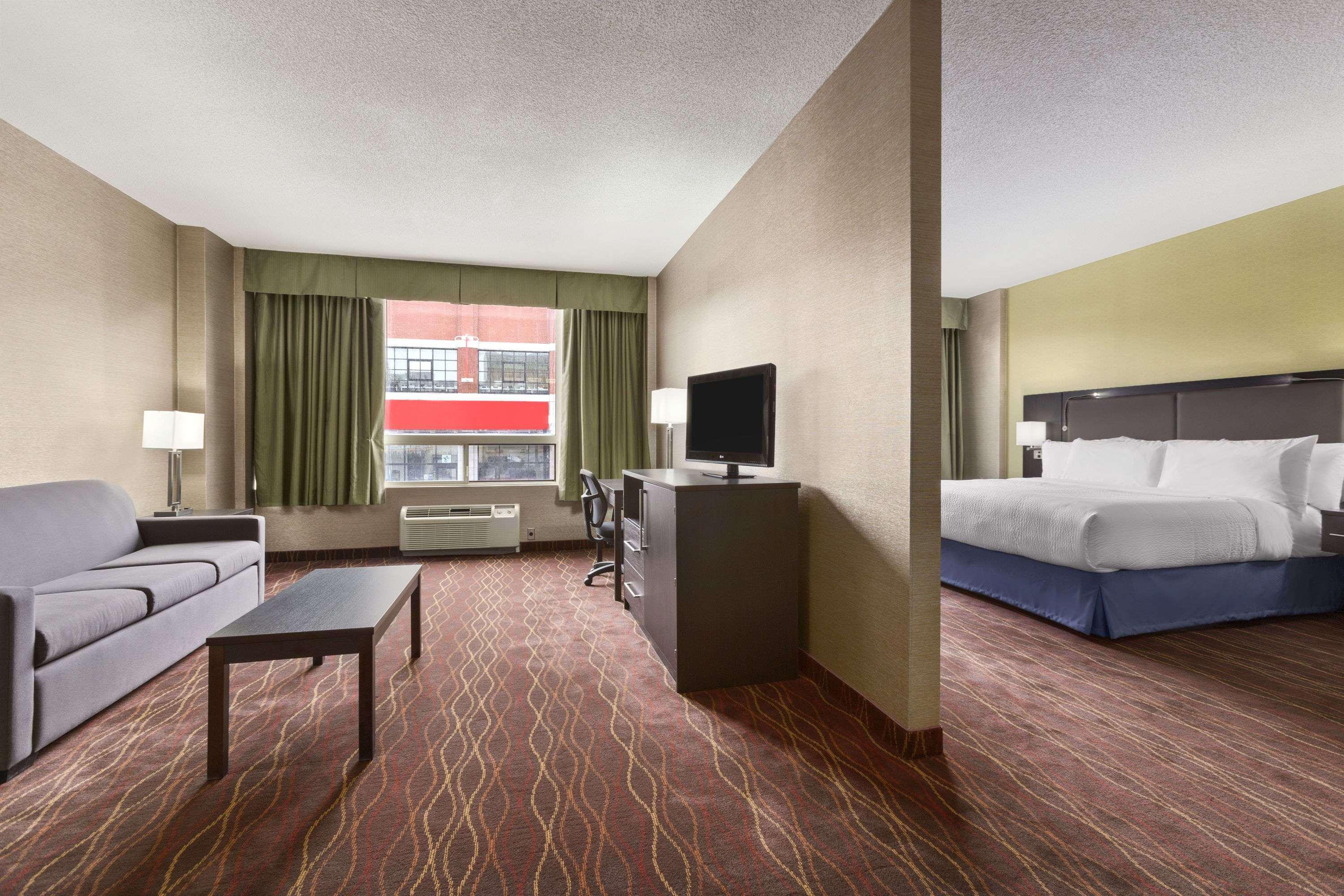Days Inn By Wyndham Ottawa Kültér fotó