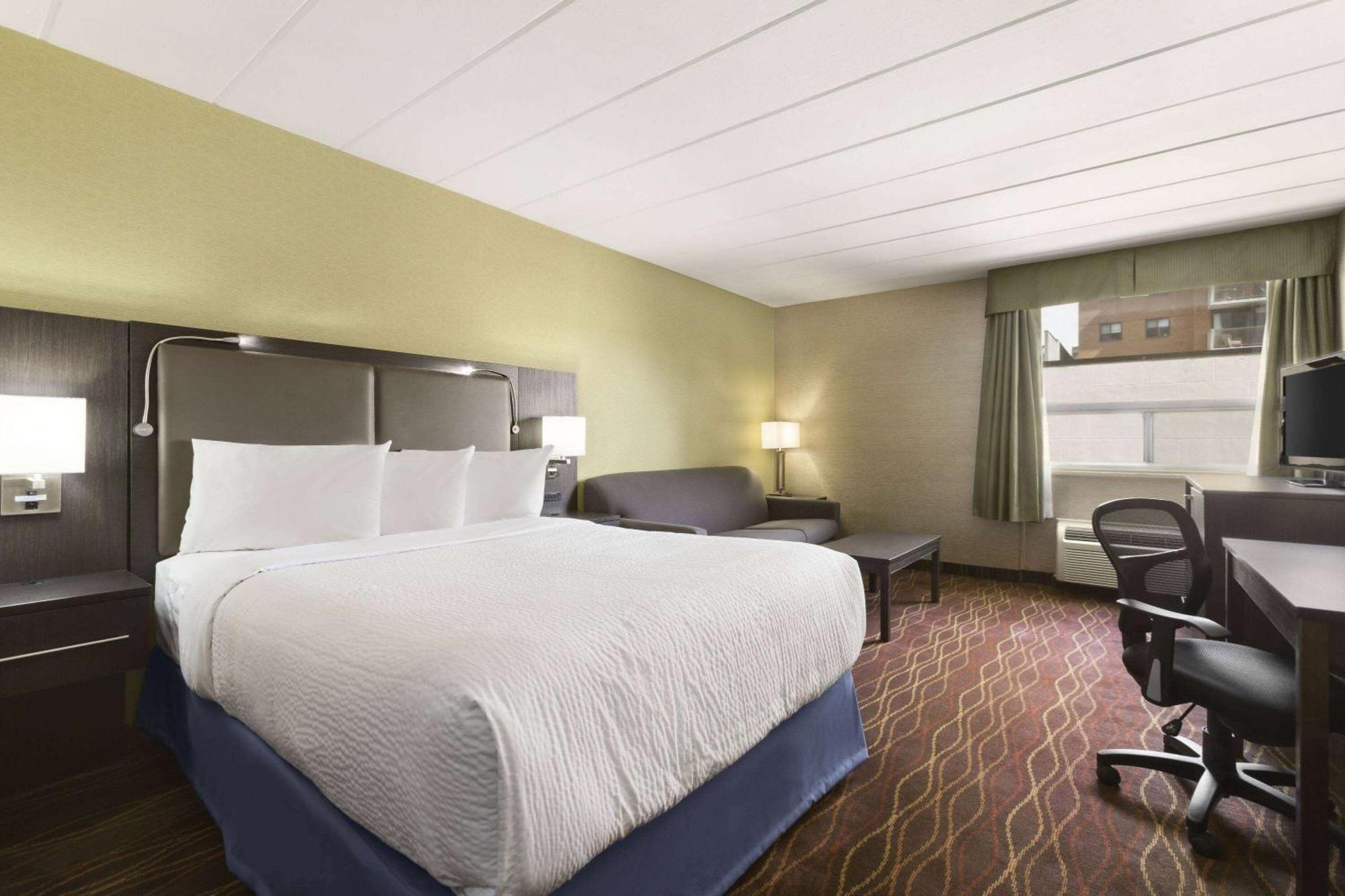Days Inn By Wyndham Ottawa Kültér fotó